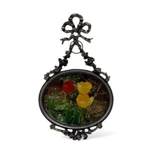 OVAL Ornate FRAME Bow Embellishments Hang and Freestanding 16cm Tall